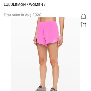 ✨Lululemon Hotty Hot 2.5” shorts